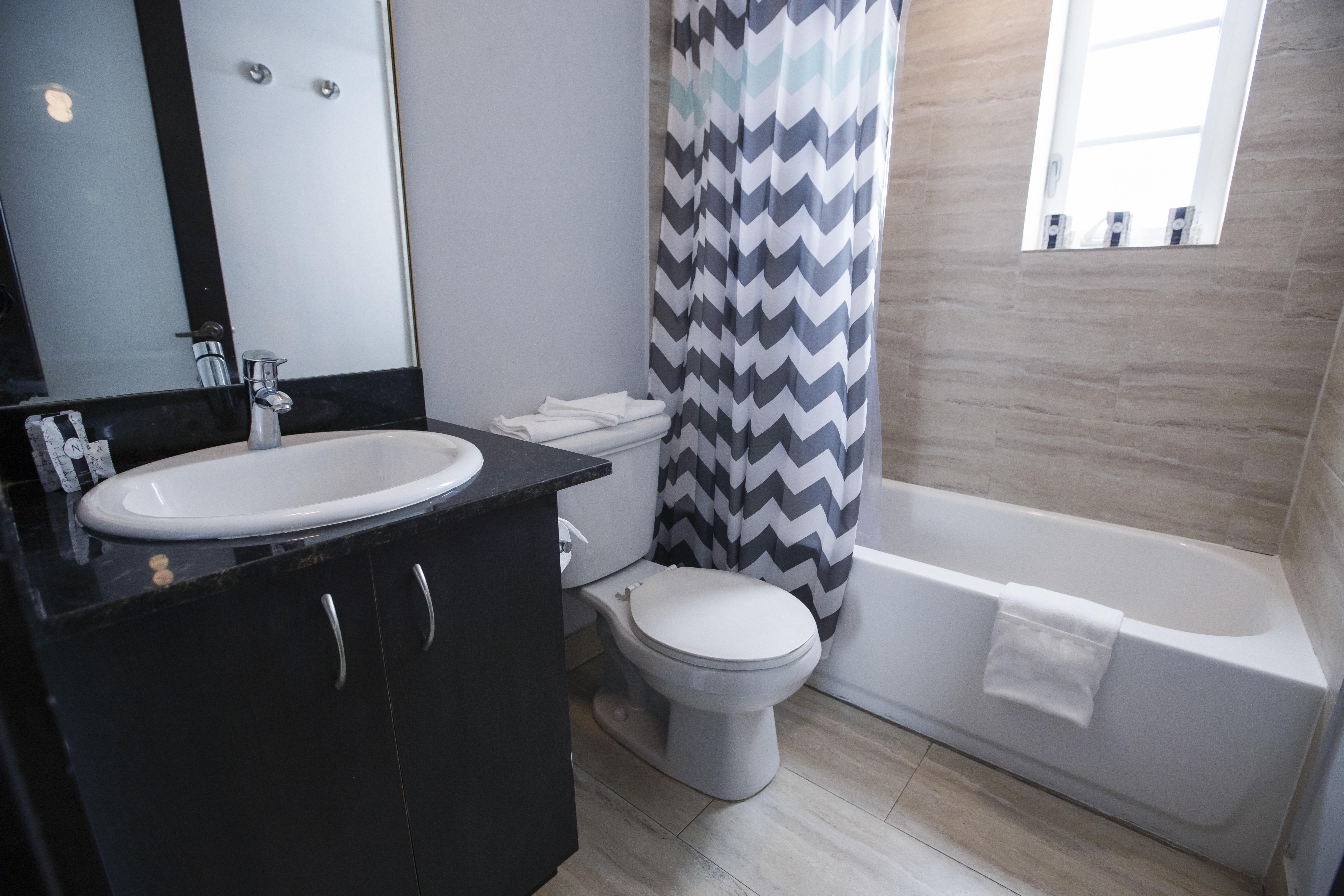Lincoln Arms 3*